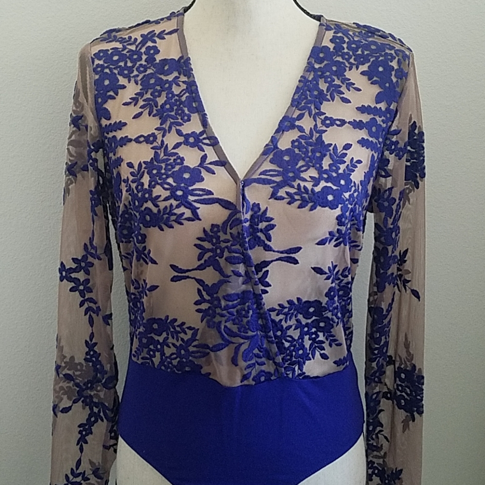 Bardot Lace Bodysuit Size Medium
